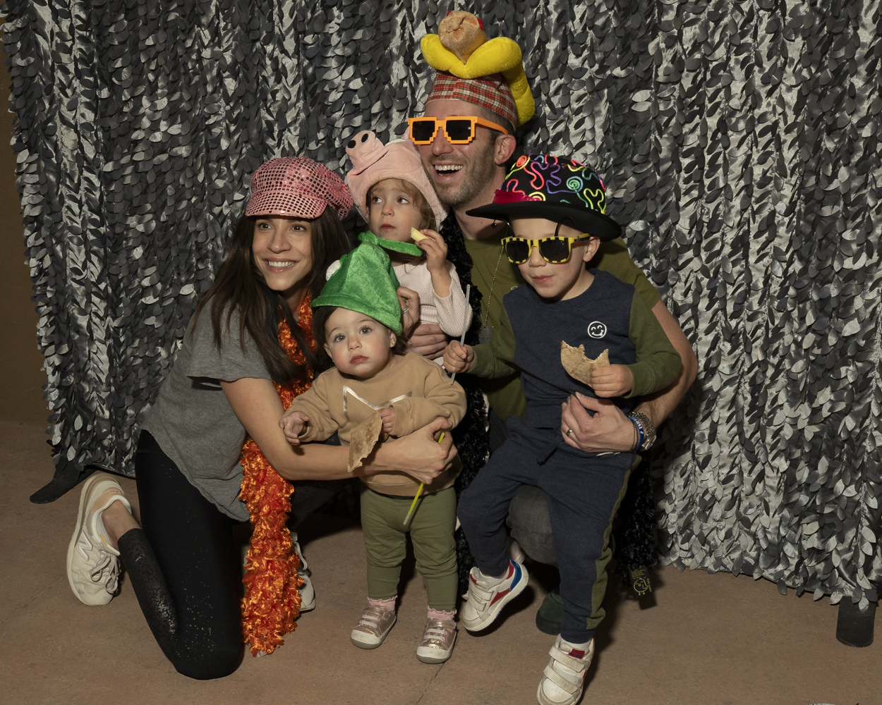 2024 Jewish Community Night at ZooLights photo booth